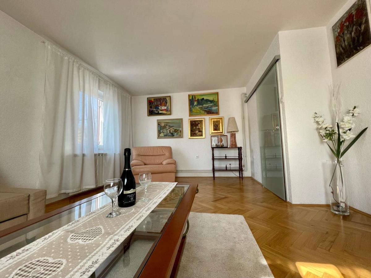 Apartments Matacin With Sea View Abbazia Esterno foto