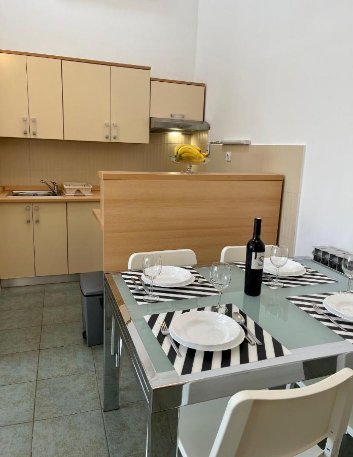 Apartments Matacin With Sea View Abbazia Esterno foto