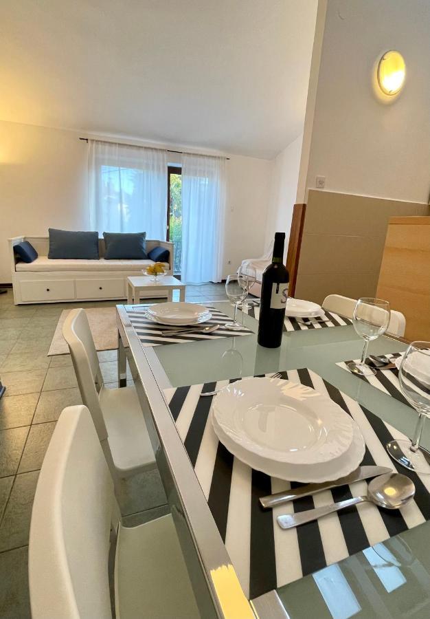 Apartments Matacin With Sea View Abbazia Esterno foto