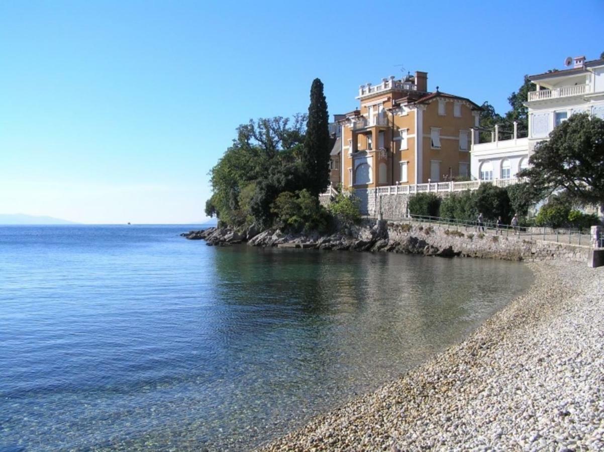 Apartments Matacin With Sea View Abbazia Esterno foto